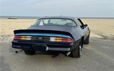 Chevrolet-Camaro-Z28-4-speed-1980-Coupe-16