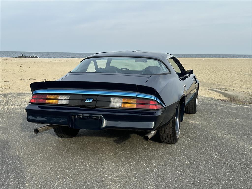 Chevrolet-Camaro-Z28-4-speed-1980-Coupe-16