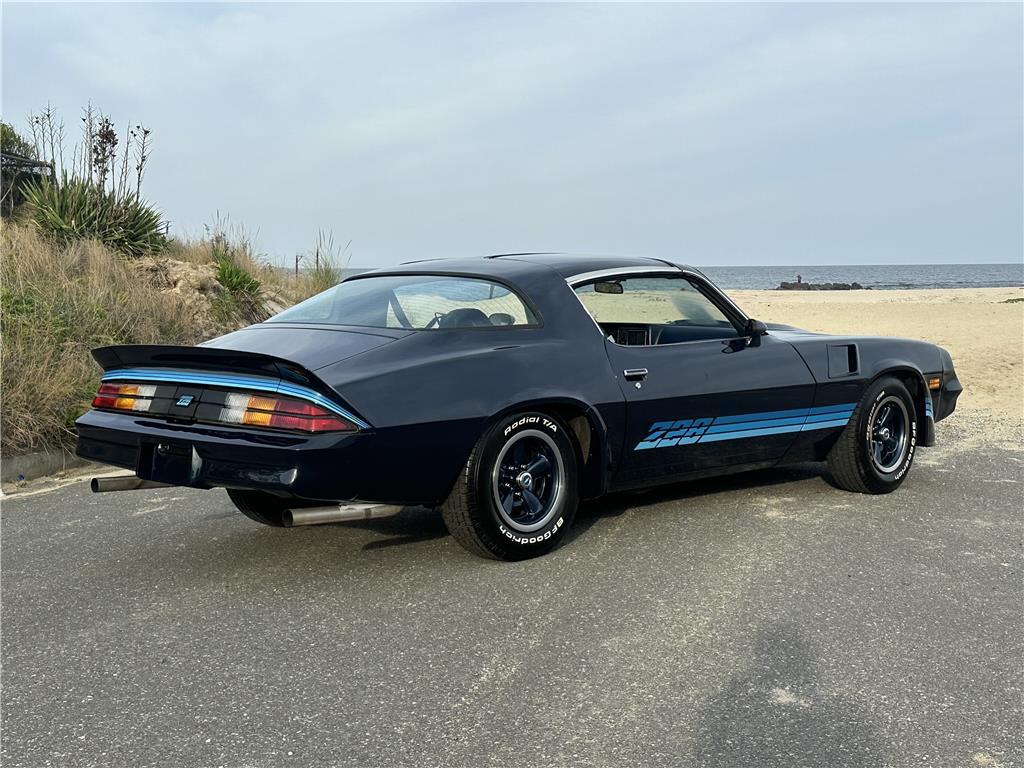 Chevrolet-Camaro-Z28-4-speed-1980-Coupe-20