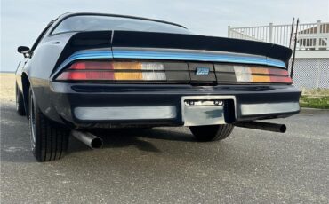 Chevrolet-Camaro-Z28-4-speed-1980-Coupe-24