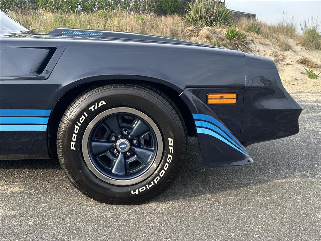 Chevrolet-Camaro-Z28-4-speed-1980-Coupe-30