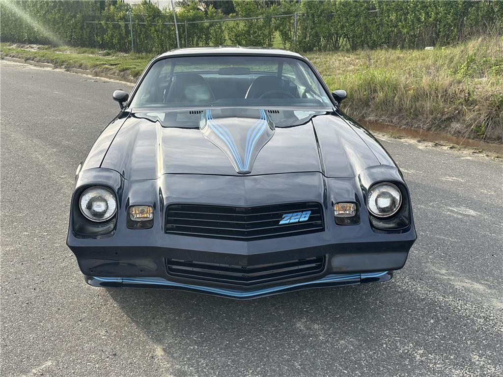 Chevrolet-Camaro-Z28-4-speed-1980-Coupe-35