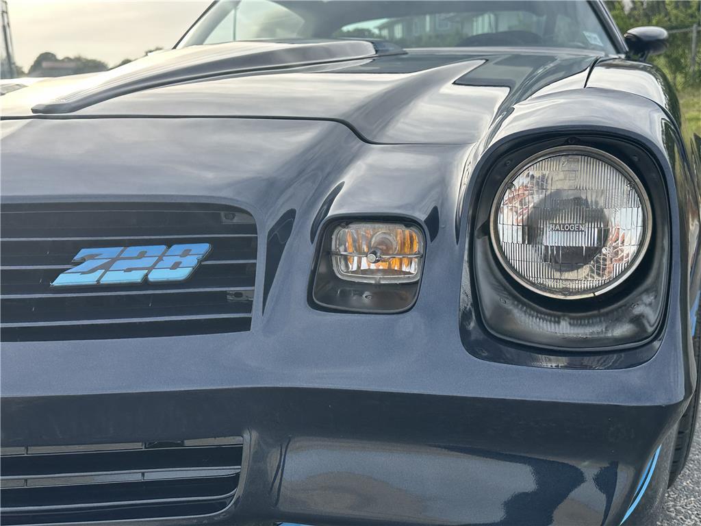 Chevrolet-Camaro-Z28-4-speed-1980-Coupe-38