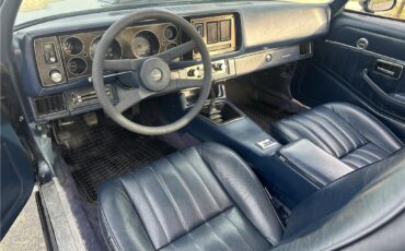 Chevrolet-Camaro-Z28-4-speed-1980-Coupe-4
