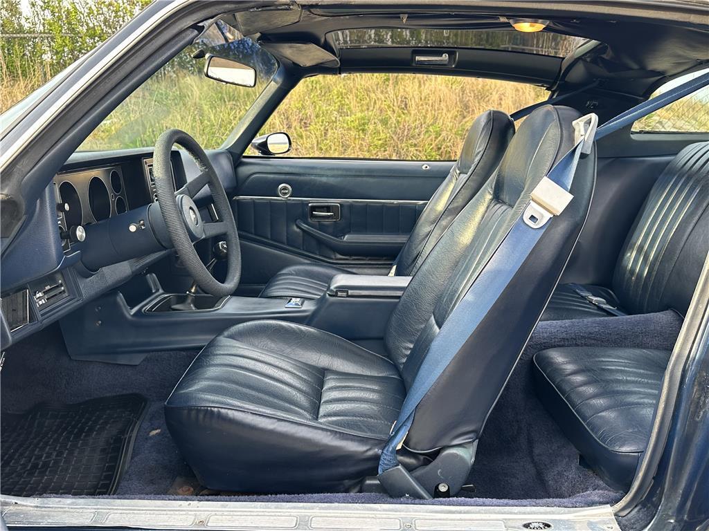 Chevrolet-Camaro-Z28-4-speed-1980-Coupe-5