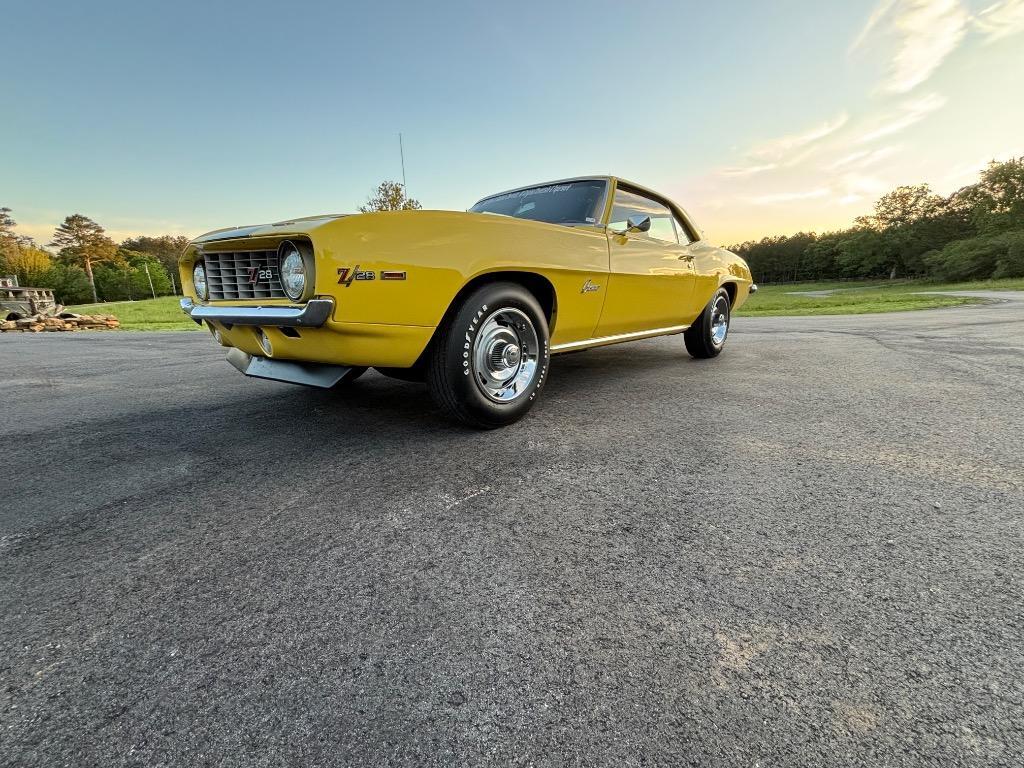 Chevrolet-Camaro-Z28-All-numbers-Matched-original-sales-inv-1969