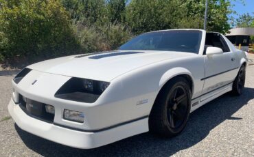 Chevrolet-Camaro-iroc-z28-1985-1