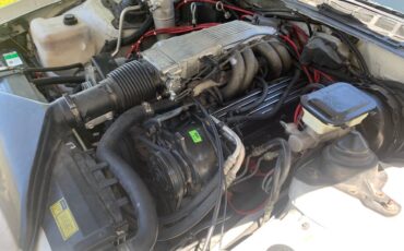 Chevrolet-Camaro-iroc-z28-1985-19