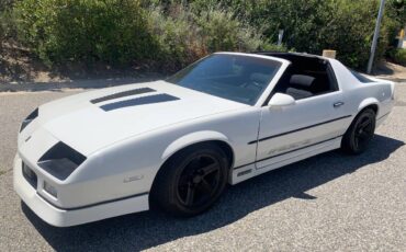 Chevrolet-Camaro-iroc-z28-1985-7