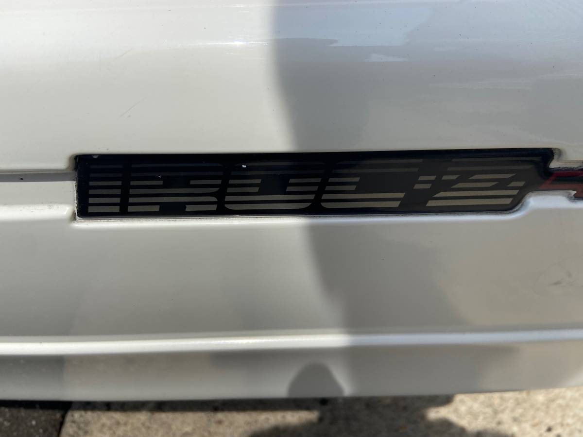 Chevrolet-Camaro-iroc-z28-1988-2