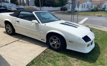 Chevrolet-Camaro-iroc-z28-1988