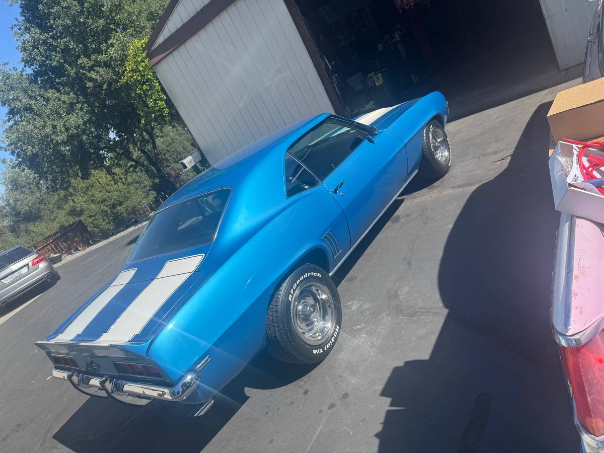 Chevrolet-Camaro-z28-1969-blue-1