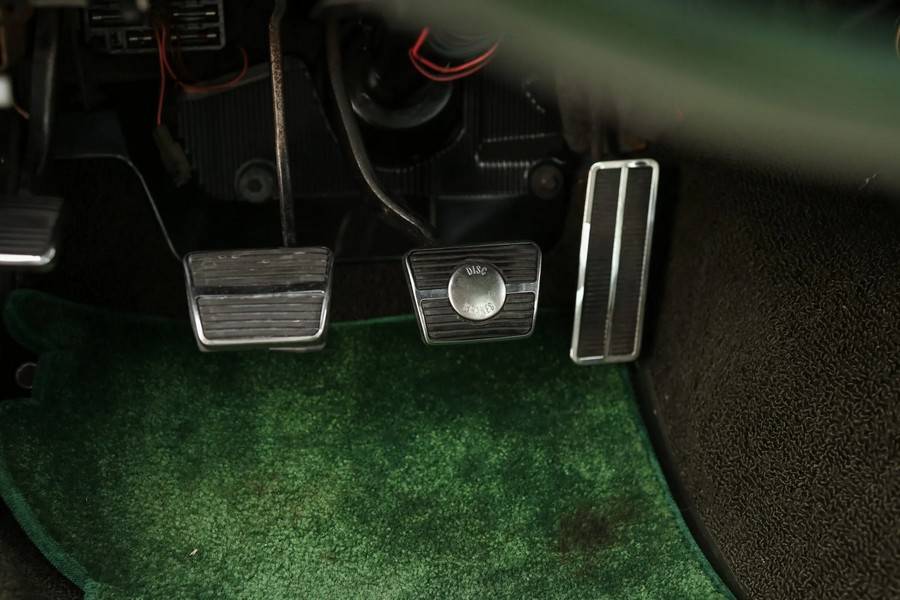 Chevrolet-Camaro-z28-1969-green-16
