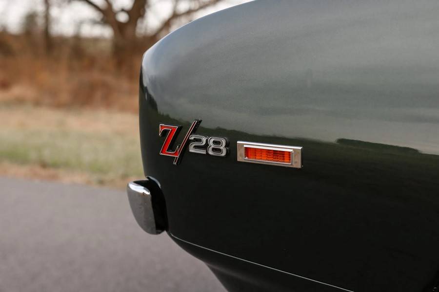 Chevrolet-Camaro-z28-1969-green-5
