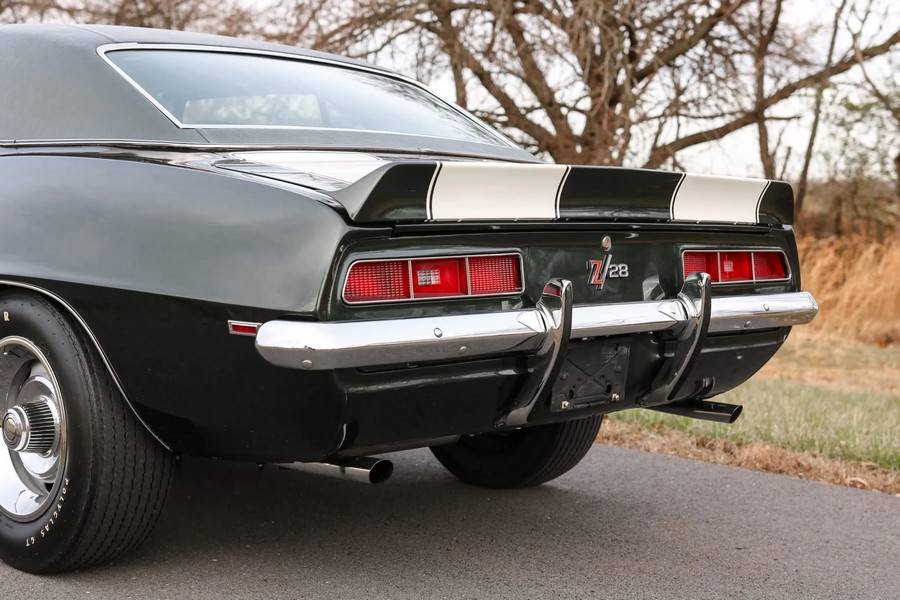 Chevrolet-Camaro-z28-1969-green-6
