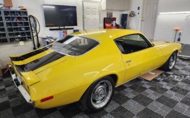 Chevrolet-Camaro-z28-1971-yellow-7