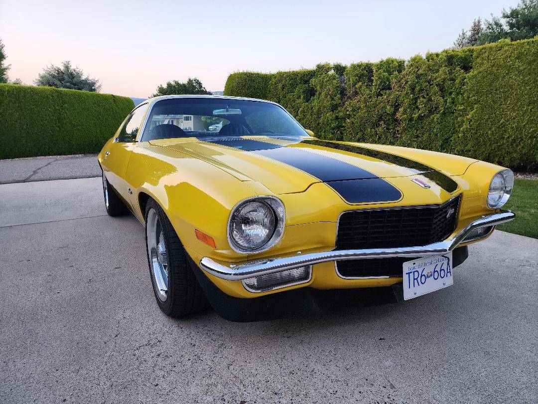 Chevrolet-Camaro-z28-1971-yellow-8