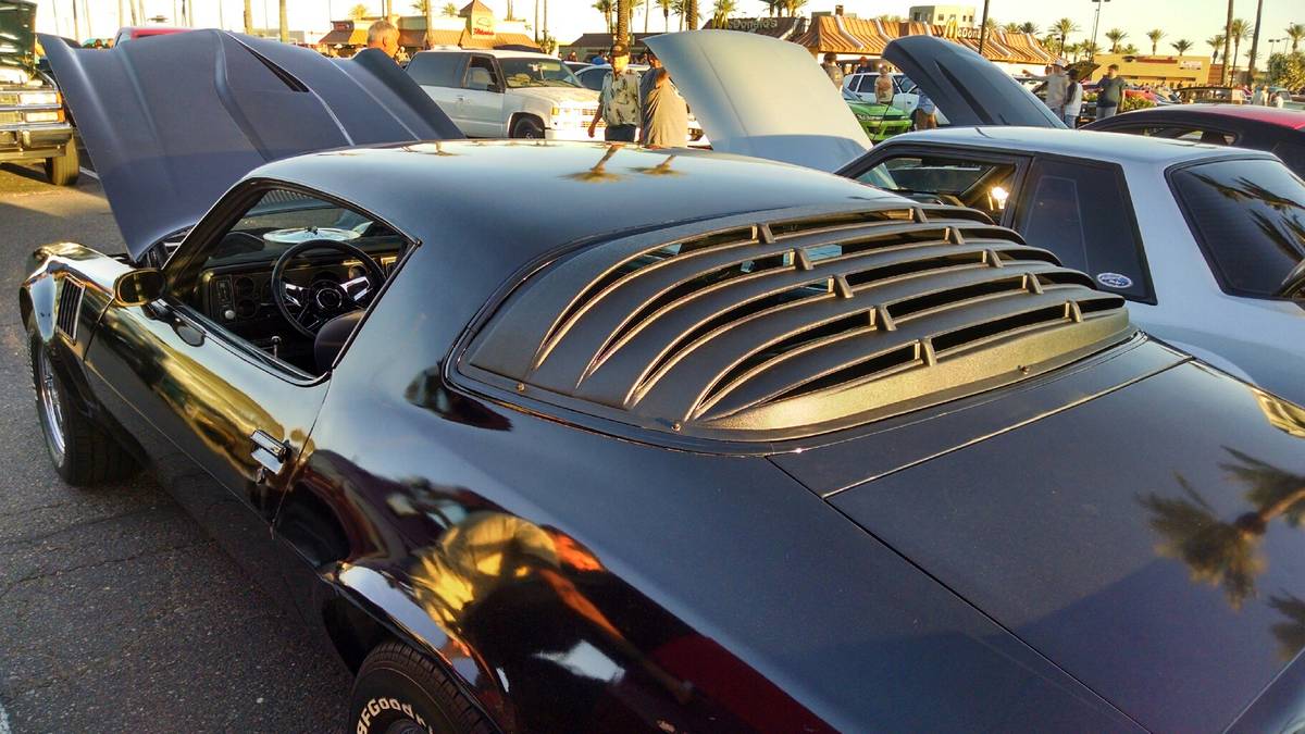 Chevrolet-Camaro-z28-1979-black-17