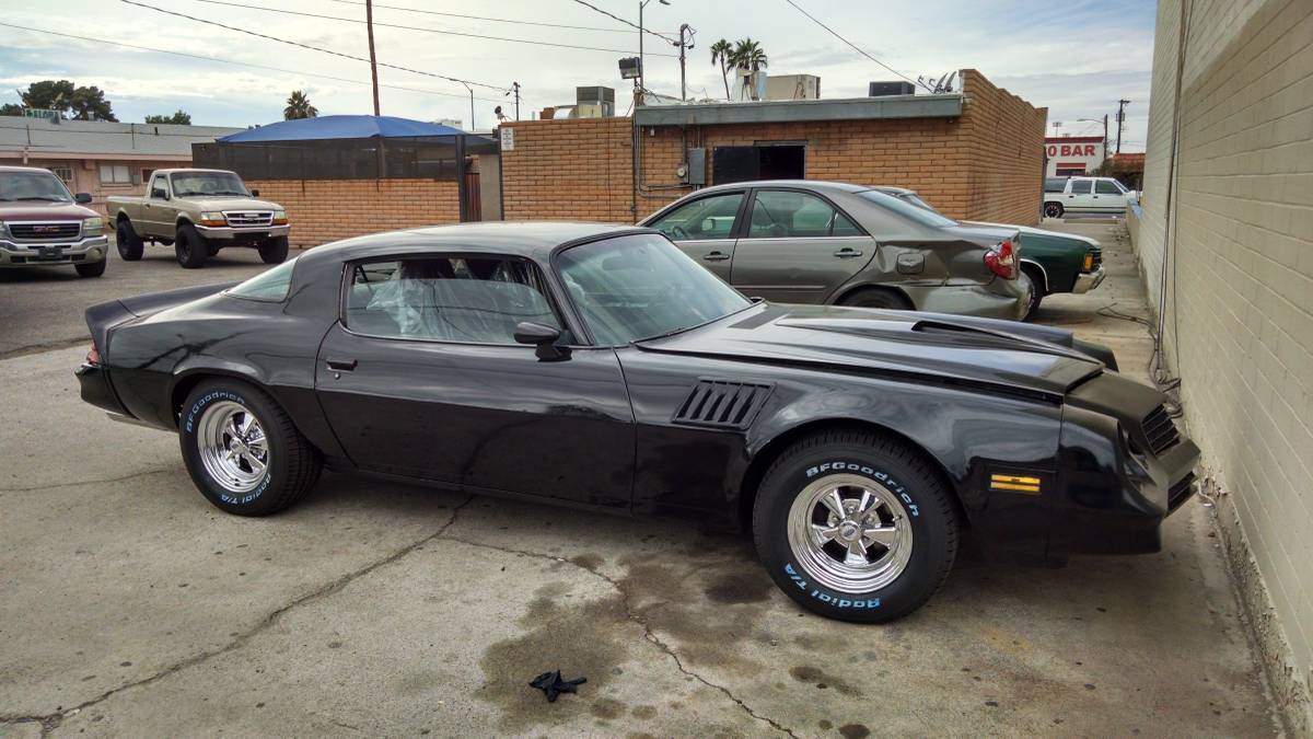 Chevrolet-Camaro-z28-1979-black-20