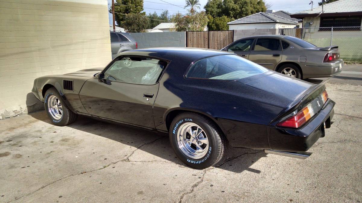 Chevrolet-Camaro-z28-1979-black-21