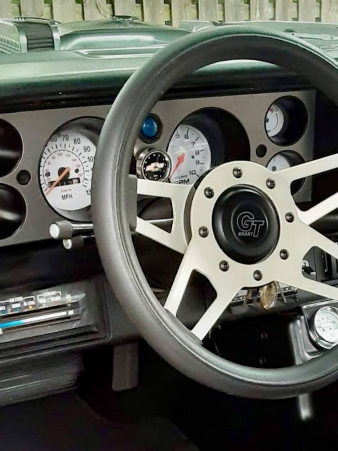 Chevrolet-Camaro-z28-1980-silver-12