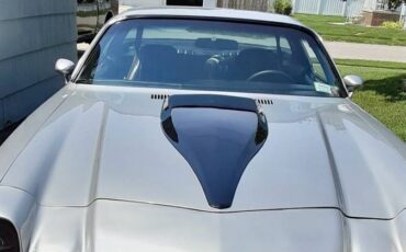 Chevrolet-Camaro-z28-1980-silver-6