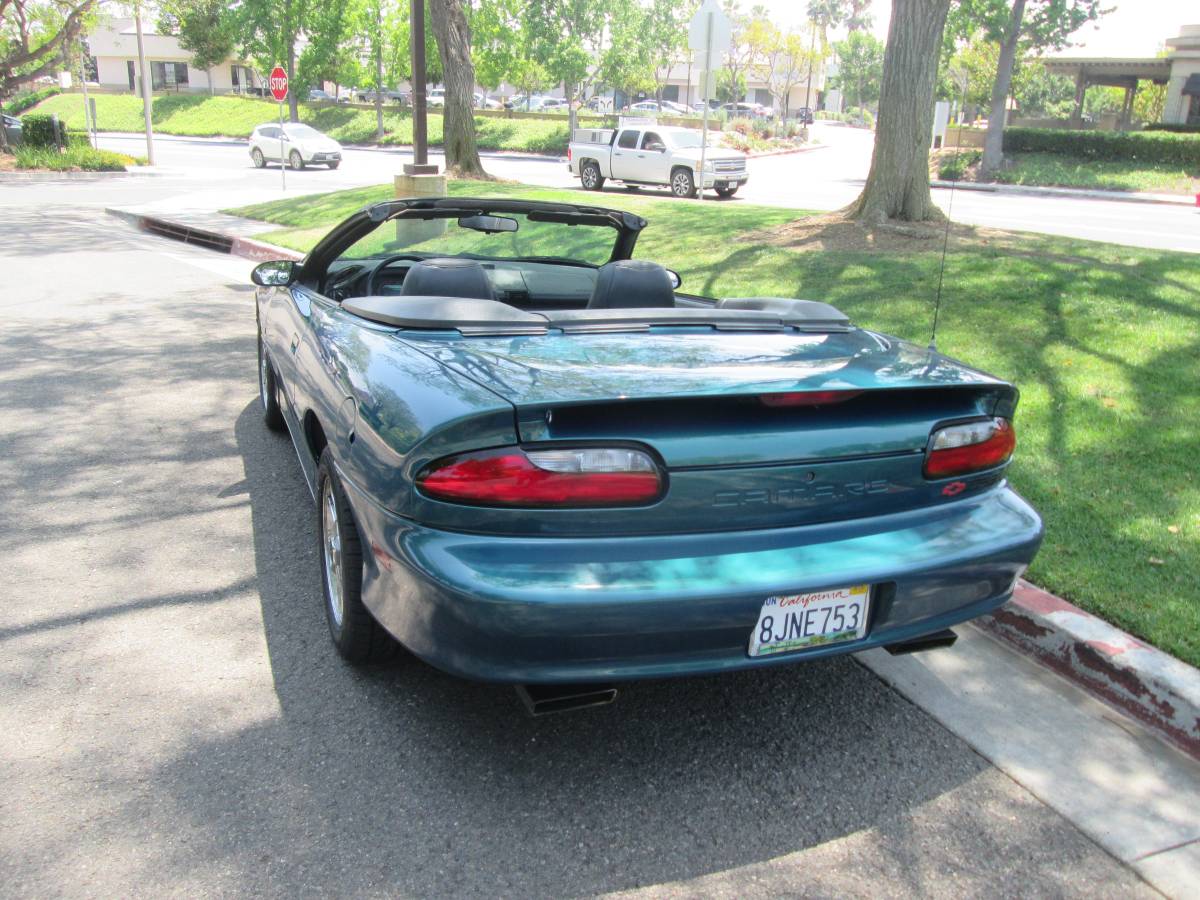 Chevrolet-Camaro-z28-convertible-1995-blue-14