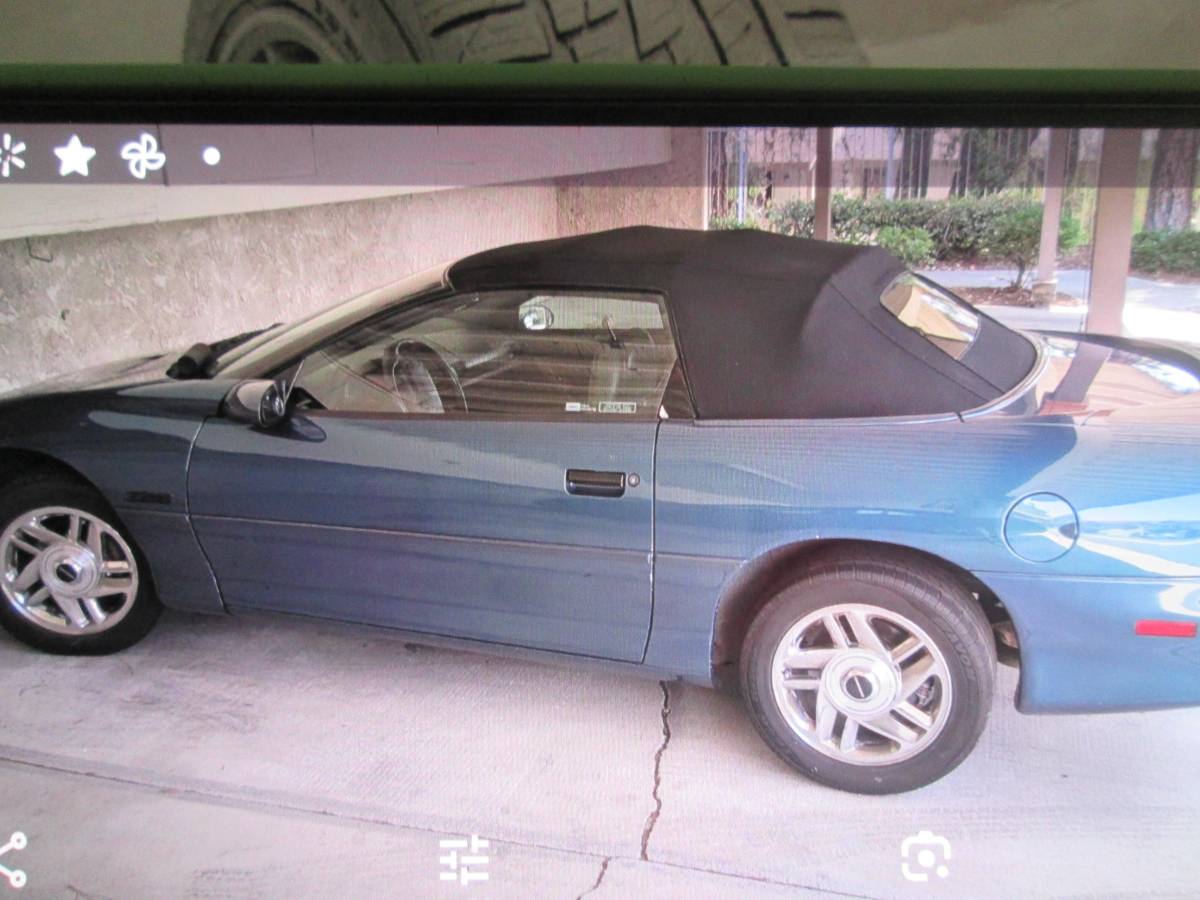 Chevrolet-Camaro-z28-convertible-1995-blue-19