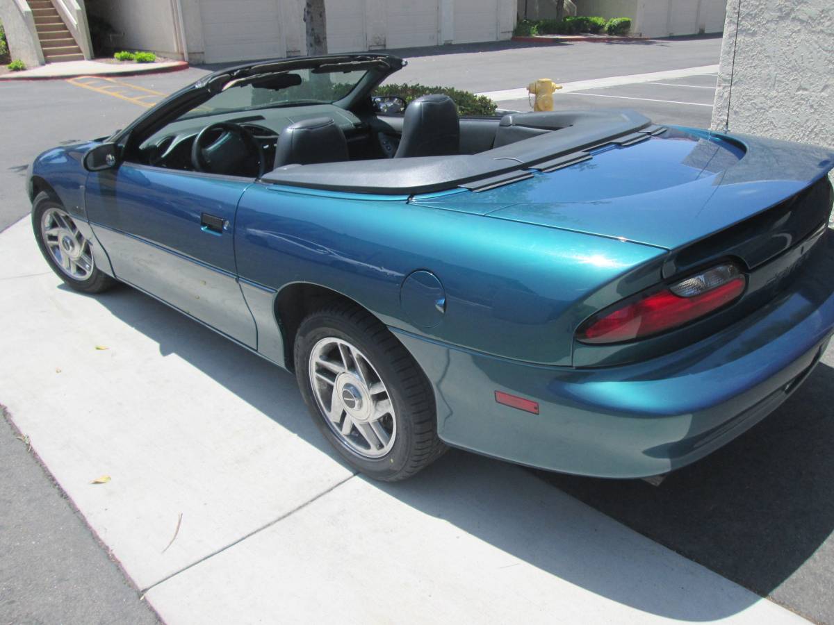 Chevrolet-Camaro-z28-convertible-1995-blue-21