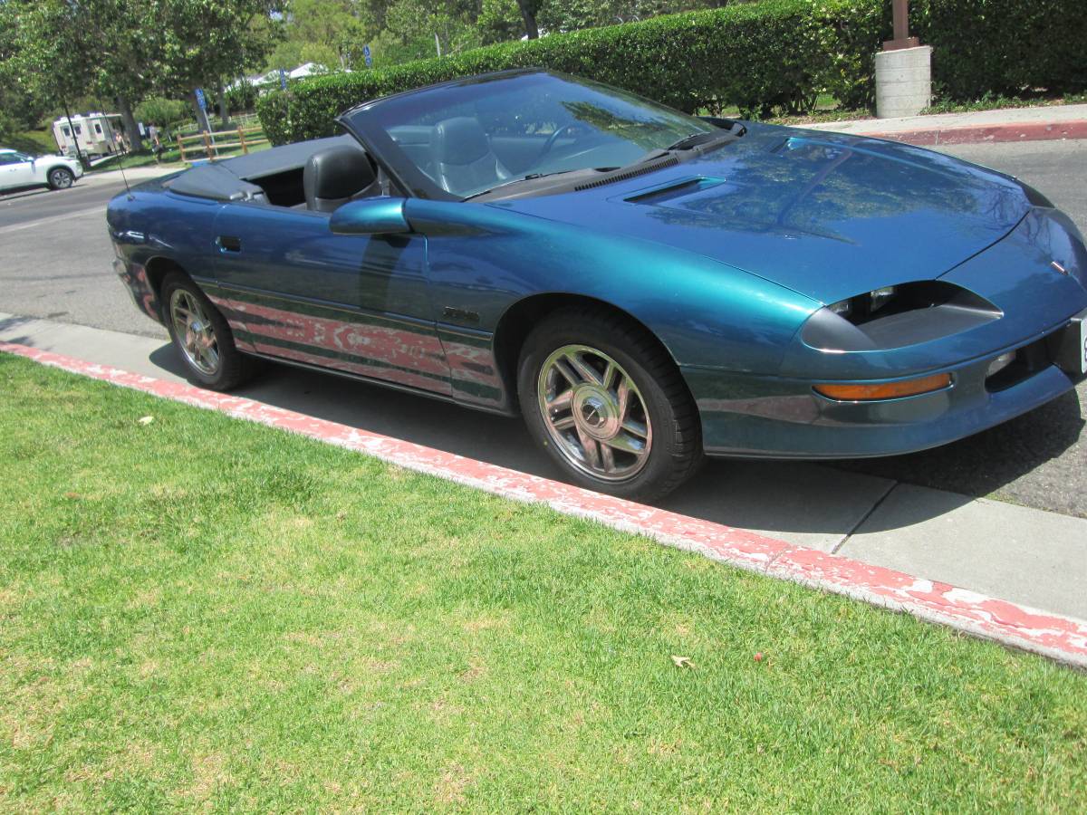 Chevrolet-Camaro-z28-convertible-1995-blue-5