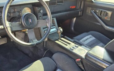 Chevrolet-Camaro-z28-iroc-z-1985-grey-12
