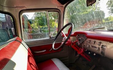 Chevrolet-Cameo-Carrier-1958-10