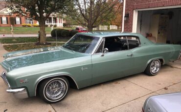 Chevrolet-Caprice-1966-6