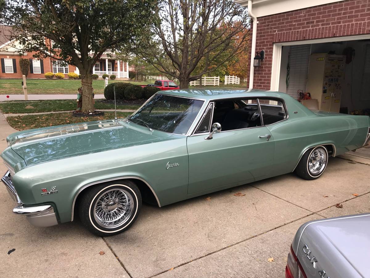 Chevrolet-Caprice-1966-6