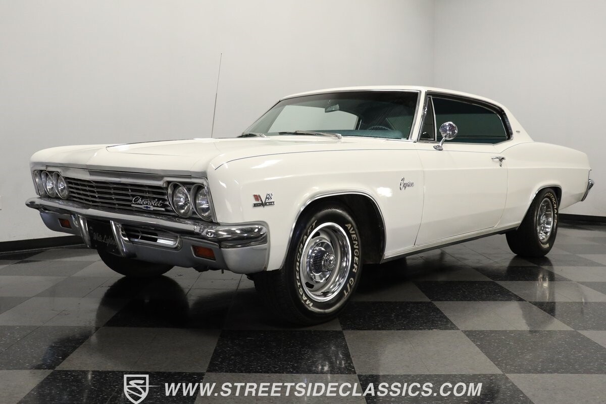 Chevrolet-Caprice-1966-Coupe-20