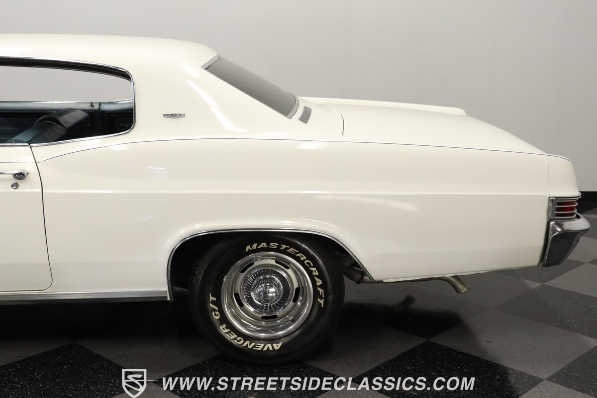 Chevrolet-Caprice-1966-Coupe-23