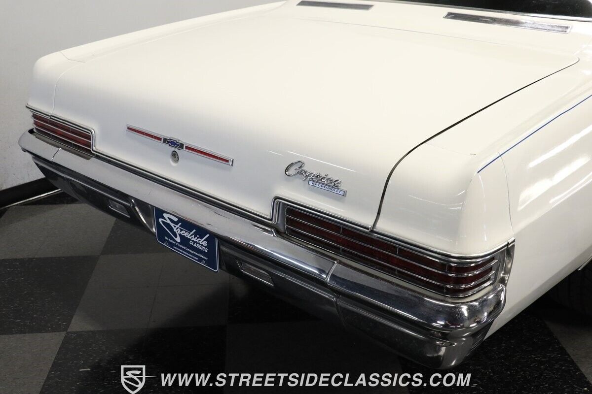 Chevrolet-Caprice-1966-Coupe-24