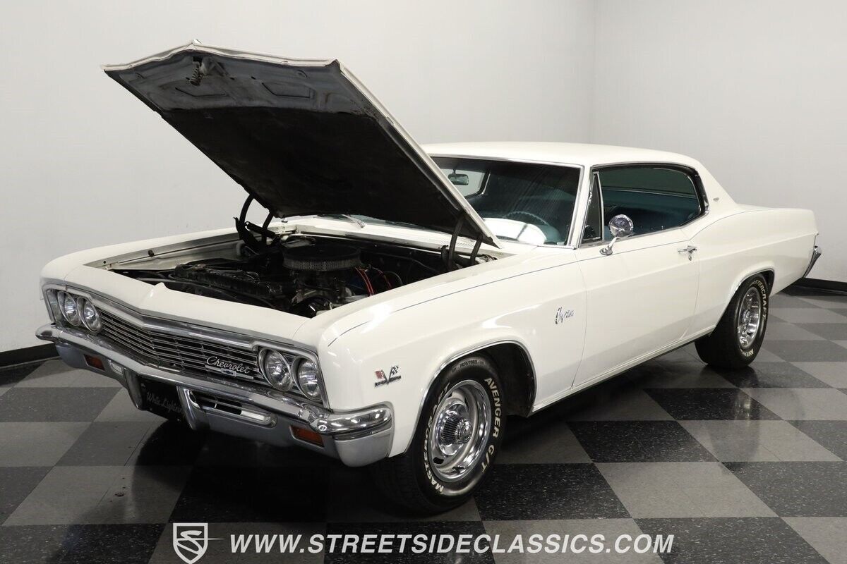 Chevrolet-Caprice-1966-Coupe-29