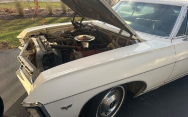 Chevrolet-Caprice-1967-Sedan-25