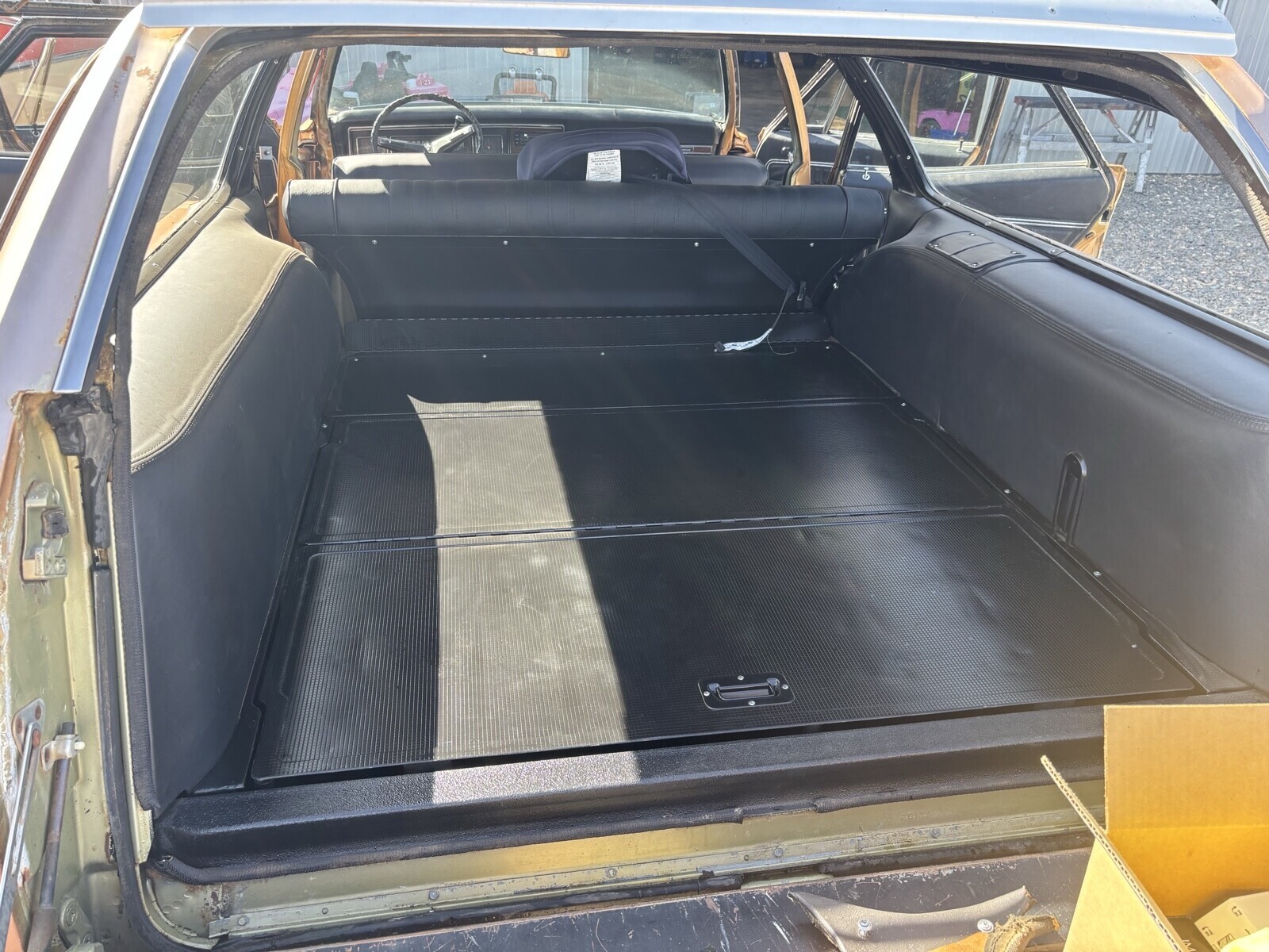 Chevrolet-Caprice-1968-Wagon-11