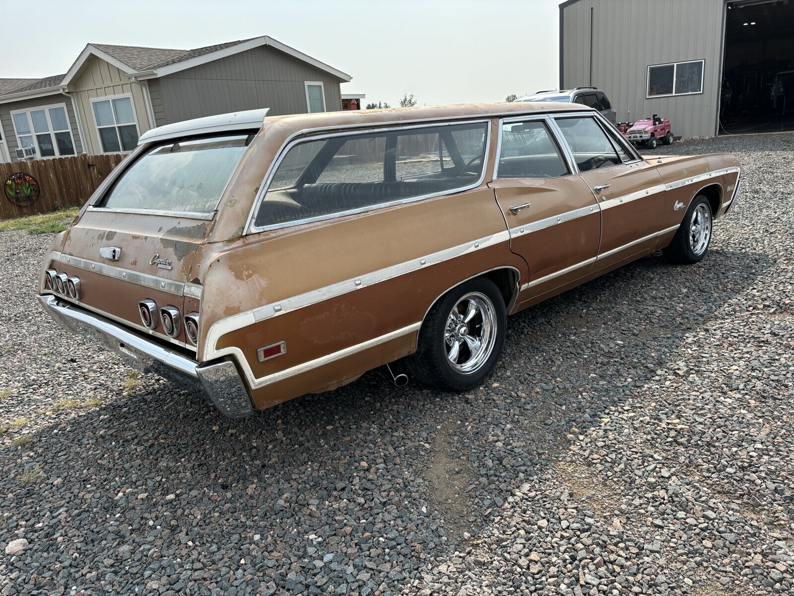 Chevrolet-Caprice-1968-Wagon-3