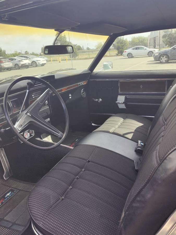 Chevrolet-Caprice-1968-blue-23