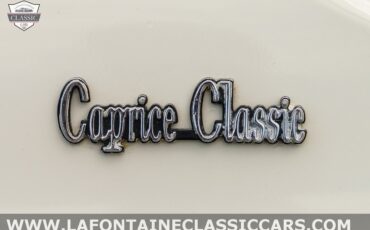 Chevrolet-Caprice-1975-20