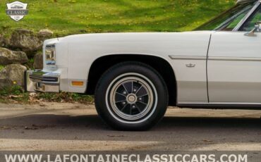 Chevrolet-Caprice-1975-26