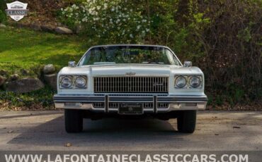 Chevrolet-Caprice-1975-39