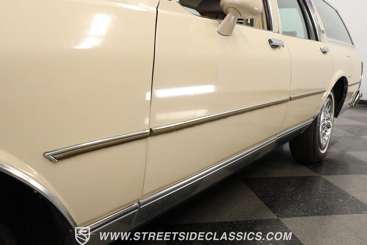 Chevrolet-Caprice-1981-Station-Wagon-20