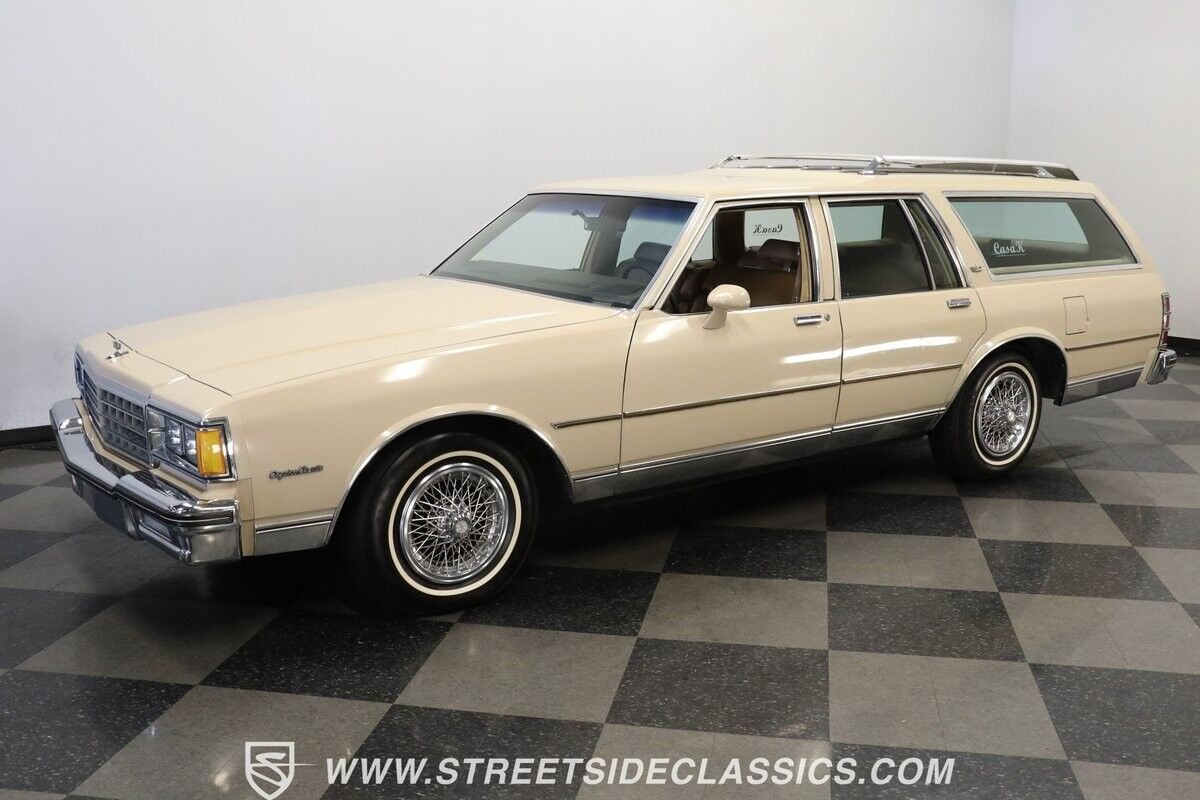 Chevrolet-Caprice-1981-Station-Wagon-5