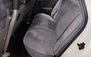 Chevrolet-Caprice-1991-Sedan-7