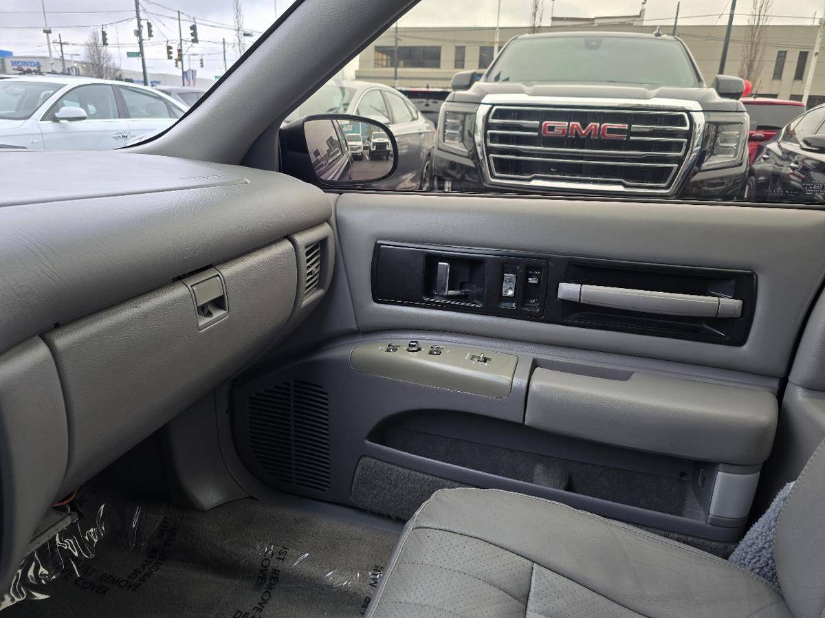 Chevrolet-Caprice-1995-black-15
