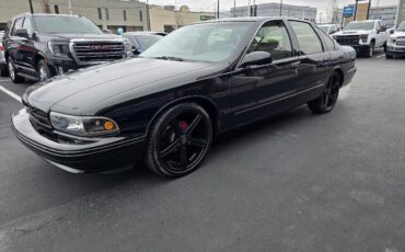 Chevrolet-Caprice-1995-black-2